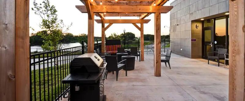 Home2 Suites By Hilton Oklahoma City Airport Екстер'єр фото